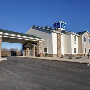 Cobblestone Hotel & Suites - Charlestown